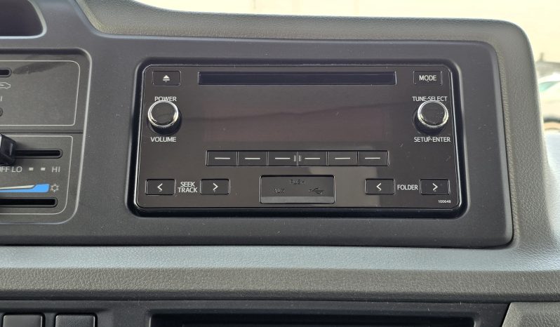 
								TOYOTA COASTER PETROL 2.7 MT – AUTO DOOR – 23 SEATER – 3 POINT BELT – 2025 MODEL – WHITE full									