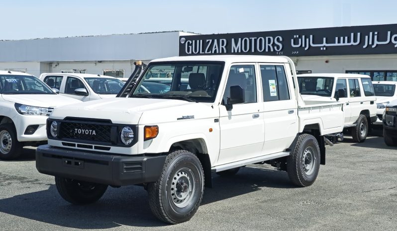 
								TOYOTA LC 79 DOUBLE CABIN DIESEL 2.8 MT -STD  E  2025 – WHITE INSIDE BEIGE – full									