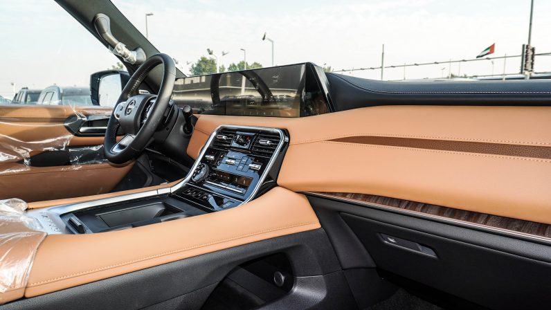 NISSAN PATROL LE TITANIUM 3.5 – 2025 MODEL – BLACK INSIDE TAN