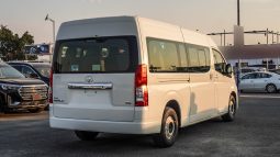 
										TOYOTA HIACE PETROL HIGHROOF 3.5 AUTO GL full									