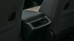 
										TOYOTA FORTUNER DIESEL 2.4 – COMFORT – GRAY INSIDE BLACK full									