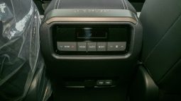 
										TOYOTA PRADO PETROL 2.4T ADVENTURE – SUNROOF – BLACK INSIDE BLACK full									