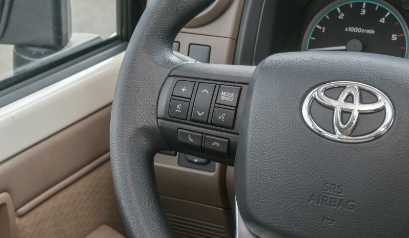 
								TOYOTA LC76 4.5 – DIESEL – MT – 4.5 – WHITE INSIDE BEIGE – 2024 full									