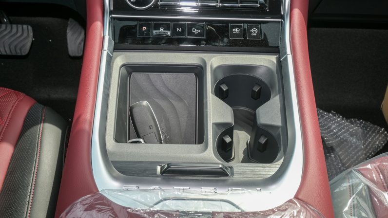 NISSAN PATROL LE PLATINUM 3.5 – 2025 MODEL – GRAY INSIDE RED