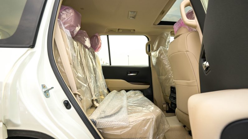 TOYOTA LC300 GXR 3.3 DIESEL TWIN TURBO – WHITE