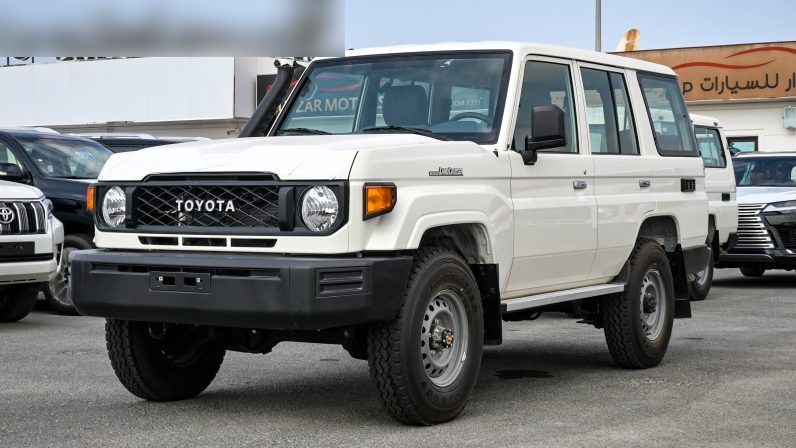 TOYOTA LC76 4.2 – DIESEL – MT – STANDARD