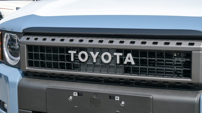 TOYOTA PRADO PETROL 2.4T FIRST EDITION – NO SUNROOF – SMOKE BLUE INSIDE BLACK