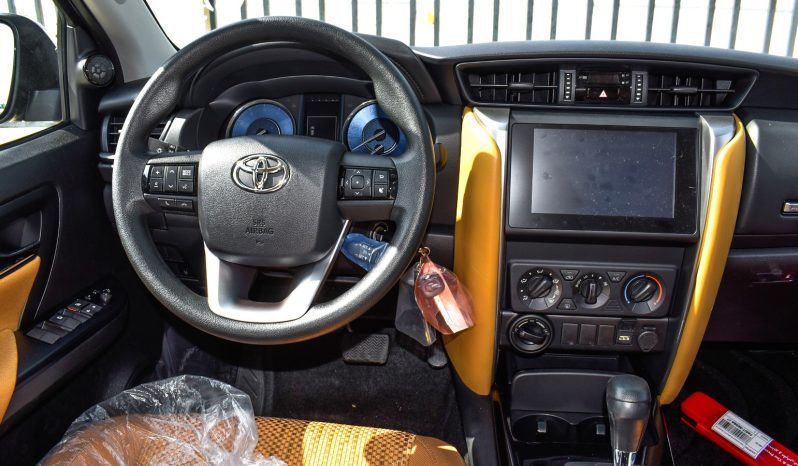 
								TOYOTA FORTUNER PETROL 2.7 EXR – GREY full									