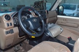 
										TOYOTA LC79 – 2.8L Turbo Diesel – Automatic Transmission – Standard E full									