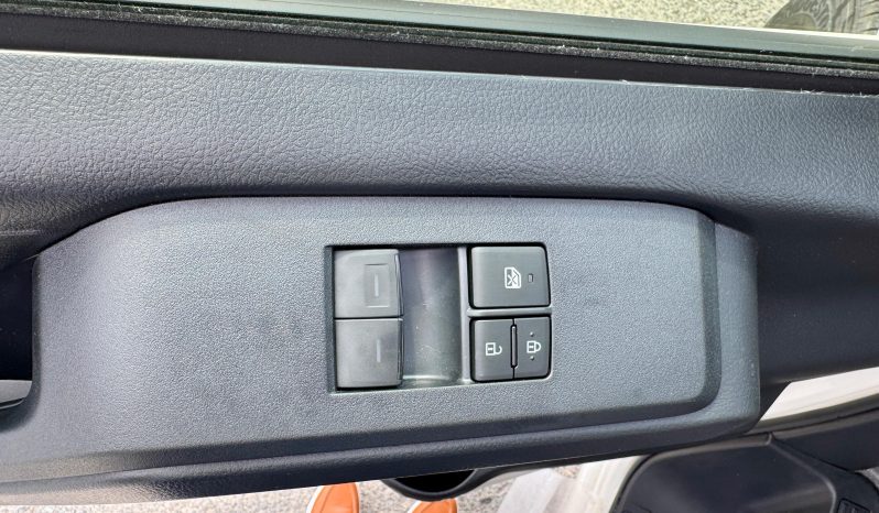 
								TOYOTA HIACE HIGHROOF PETROL AUTO 3.5 – AL FUTAIM – 2025 MODEL -WHITE full									