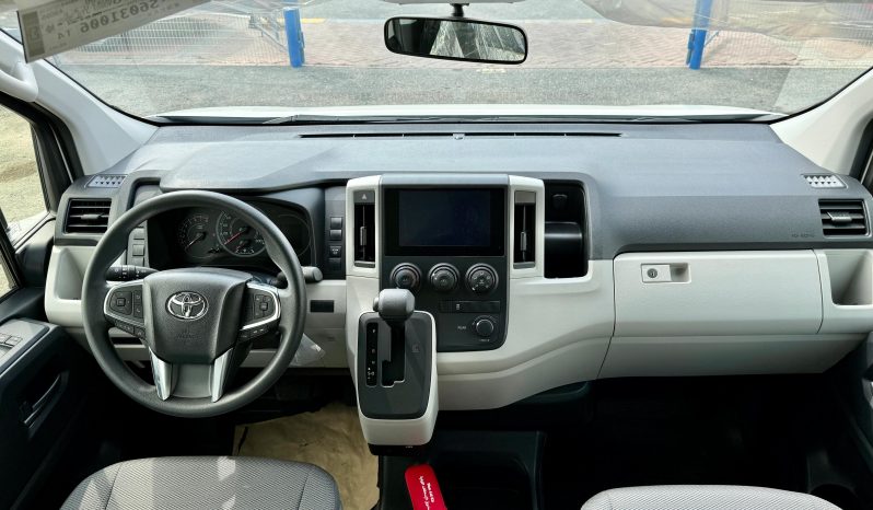 
								TOYOTA HIACE HIGHROOF PETROL AUTO 3.5 – AL FUTAIM – 2025 MODEL -WHITE full									