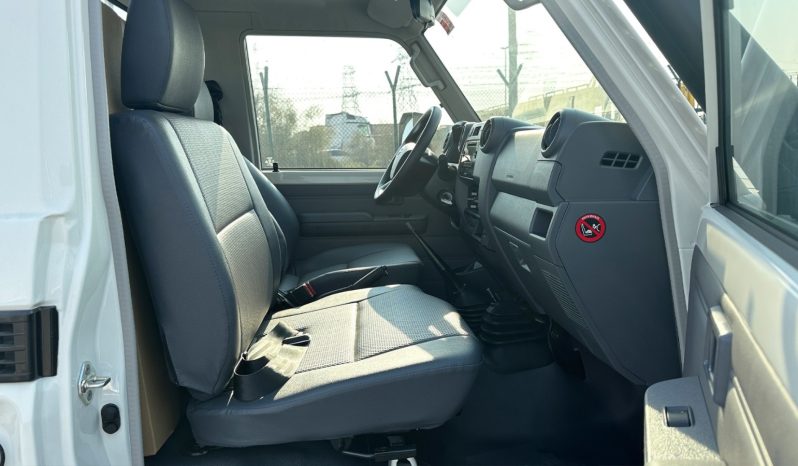 
								TOYOTA LC79 4.2 – SINGLE CABIN  – MT – DIESEL – DIFF LOCK – 2025 full									