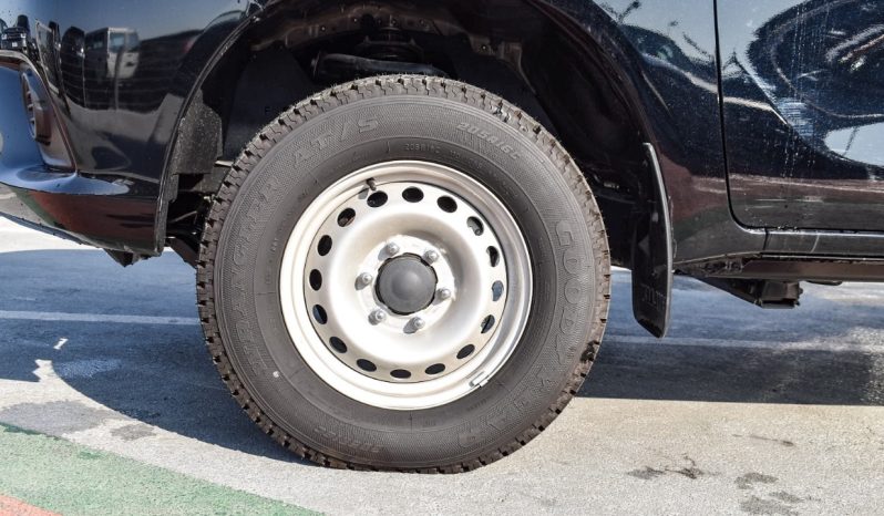 
								TOYOTA HILUX DIESEL 2.4 – BASIC OPTION – BLACK full									