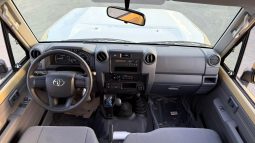 
										TOYOTA LC78 PETROL 4.0 – BASIC – MT – PW – 2025 MODEL  – BEIGE INSIDE GREY full									