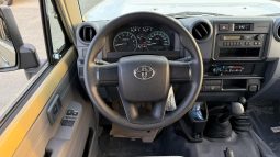
										TOYOTA LC78 PETROL 4.0 – BASIC – MT – PW – 2025 MODEL  – BEIGE INSIDE GREY full									