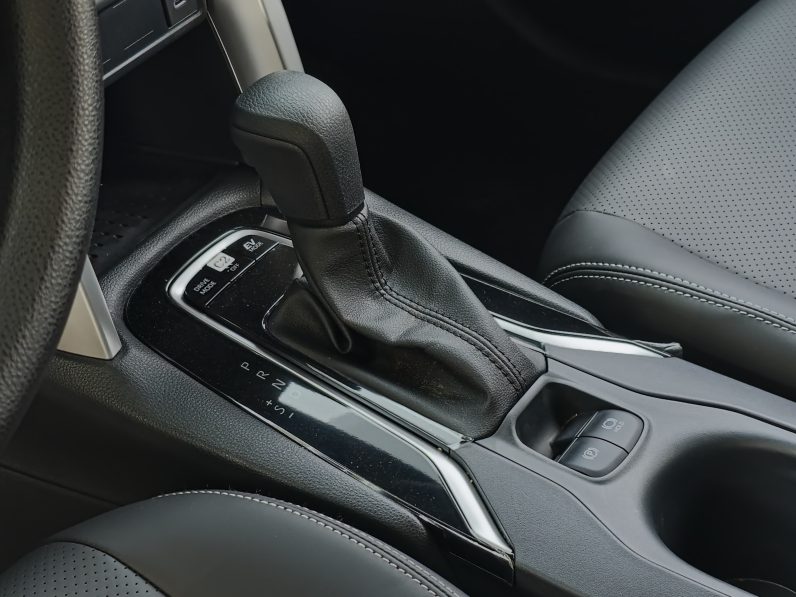 TOYOTA COROLLA CROSS 2.0L ELITE PLUS – FULL – 2025 – BLACK INSIDE BLACK 