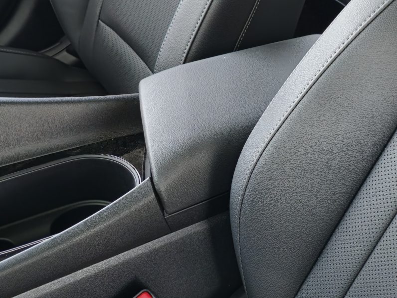 HYUNDAI ELANTRA 1.6L – CVT – GLX – ELITE – GRAY INSIDE BLACK