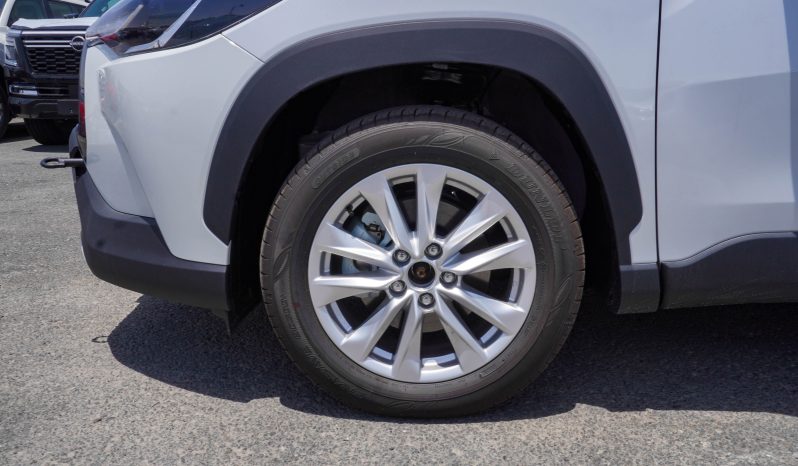 
								TOYOTA COROLLA CROSS HYBRID ELITE – 2.0 – 2025 MODEL – WHITE INSIDE BLACK full									