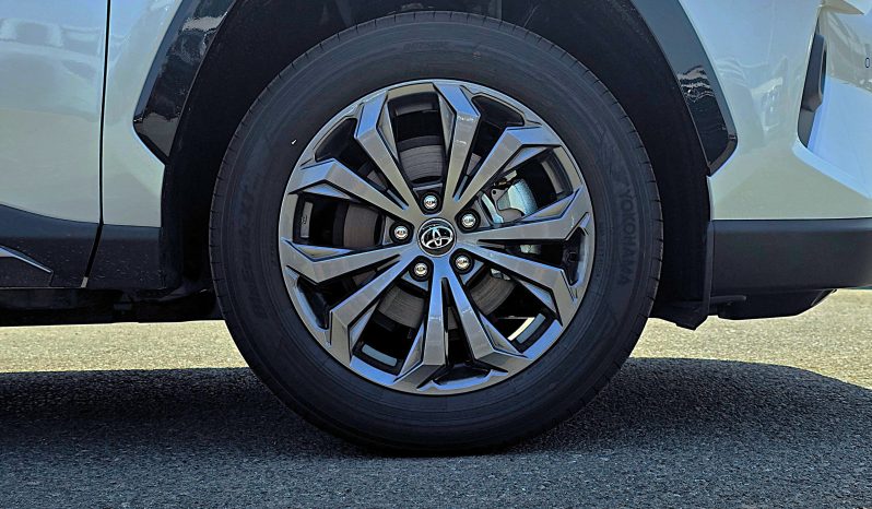 
								TOYOTA RAV4 PETROL 2.0L – FULL OPTIONS – 4X2 – 2025 MODEL – WHITE INSIDE BLACK  full									