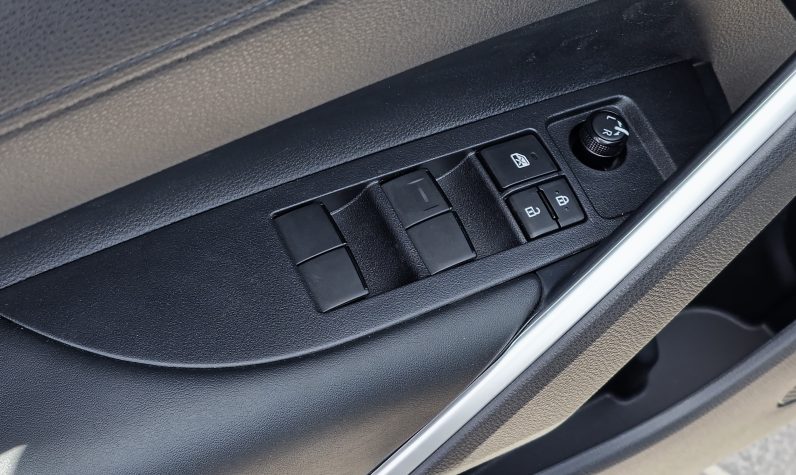 TOYOTA COROLLA CROSS 2.0L ELITE PLUS – FULL – 2025 – BLACK INSIDE BLACK 