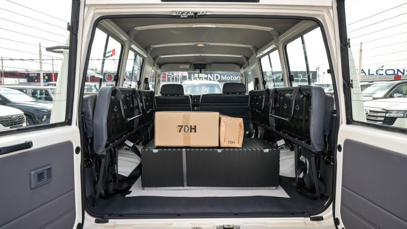 TOYOTA LC78 – 4.2L Diesel – Standard Trim – MT