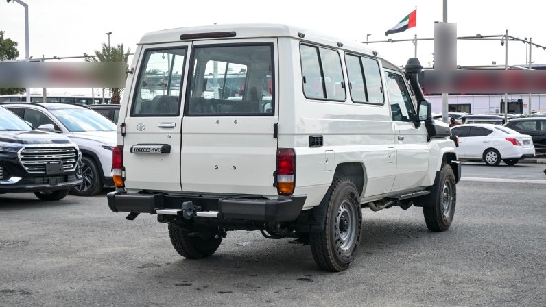 TOYOTA LC78 – 4.2L Diesel – Standard Trim – MT