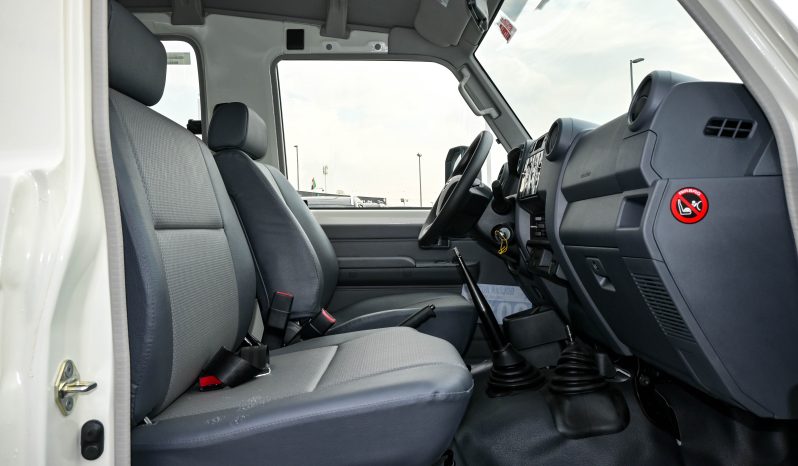 
								TOYOTA LC78 – 4.2L Diesel – Standard Trim – MT full									