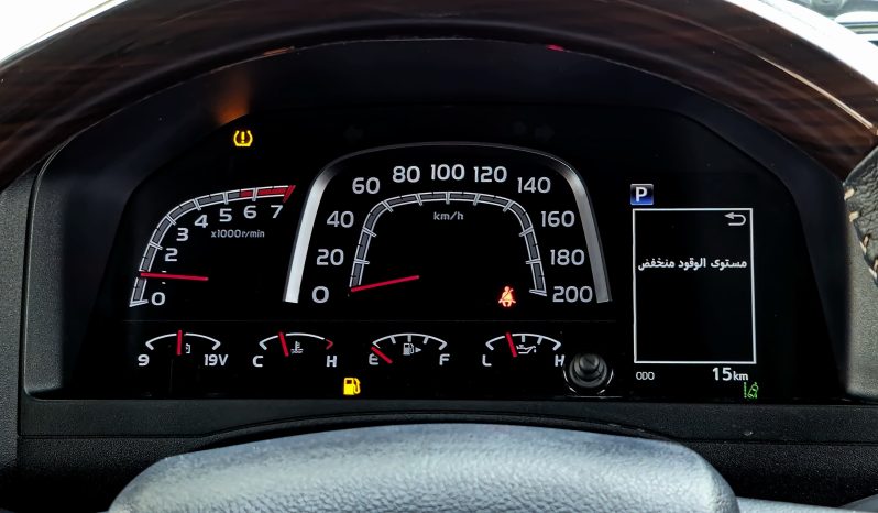 
								TOYOTA LC79 PETROL DOUBLE CABIN 4.0 – FULL OPTIONS – AT – 2025 – BEIGE – OMANI full									