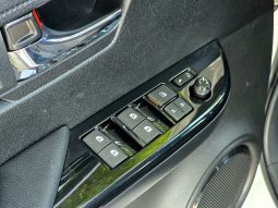 
										HILUX ADVENTURE PETROL 4.0L – FULL WITH COMPRESSOR – WHITE INSIDE BLACK – OMANI full									