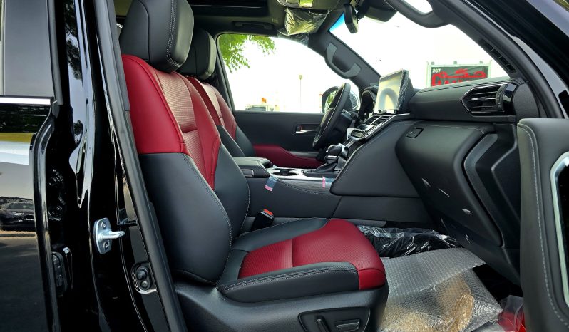 
								TOYOTA LC300 PETROL 3.5L VXR – Z – RADAR – FULLY LOADED – 2025 MODEL – BLACK INSIDE BLACK/RED – OMANI full									