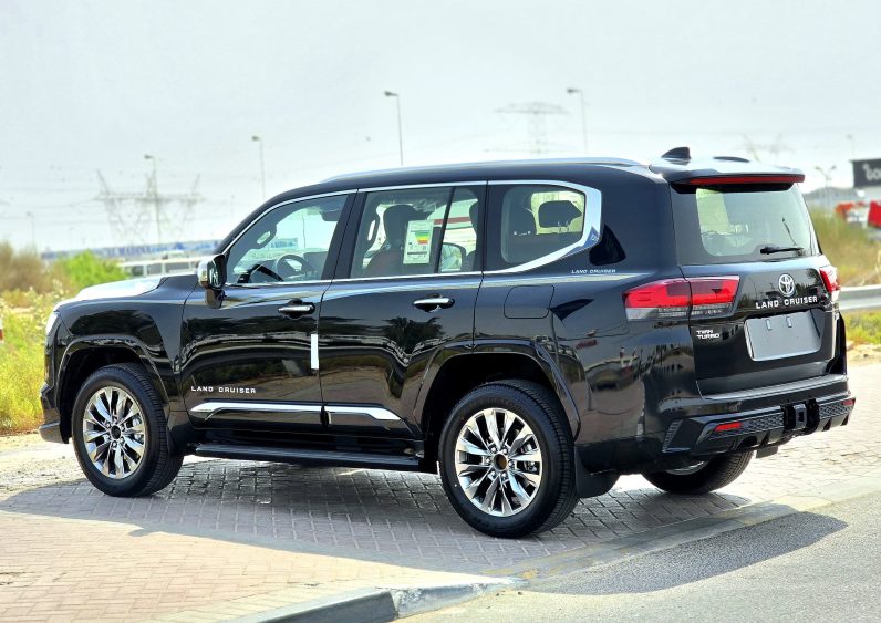 TOYOTA LC300 PETROL 3.5L VXR – Z – RADAR – FULLY LOADED – 2025 MODEL – BLACK INSIDE BLACK/RED – OMANI