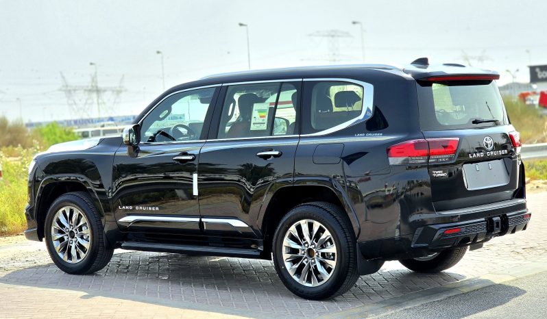 
								TOYOTA LC300 PETROL 3.5L VXR – Z – RADAR – FULLY LOADED – 2025 MODEL – BLACK INSIDE BLACK/RED – OMANI full									