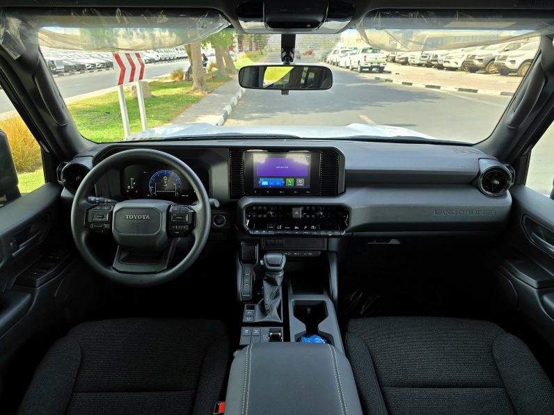 TOYOTA PRADO PETROL 2.4T – URBAN – E – FULLY BASIC – 2025 MODEL – WHITE INSIDE BLACK – OMANI