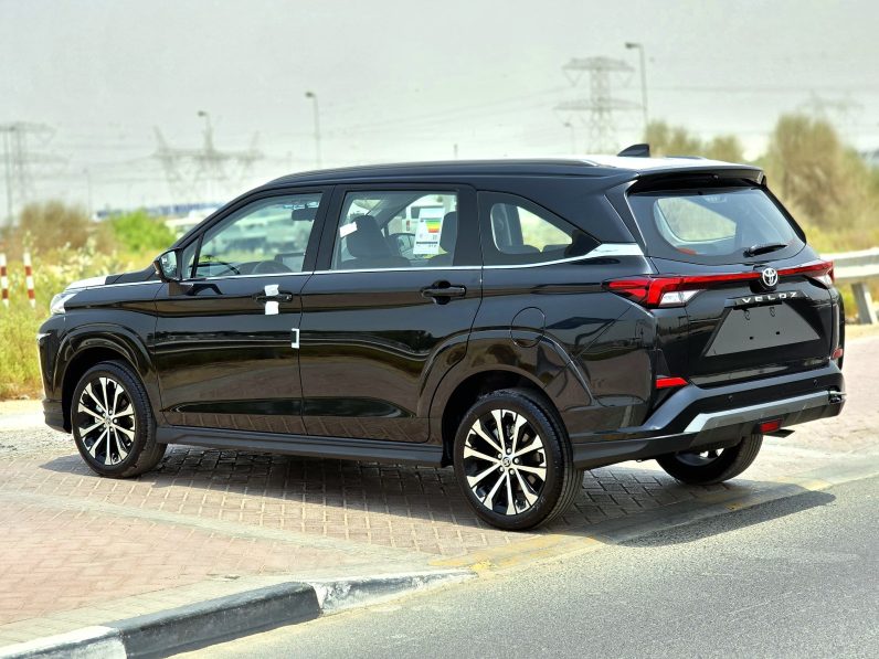 TOYOTA VELOZ 1.5L – FULL OPTIONS – 2025 MODEL – BLACK INSIDE BLACK – OMANI