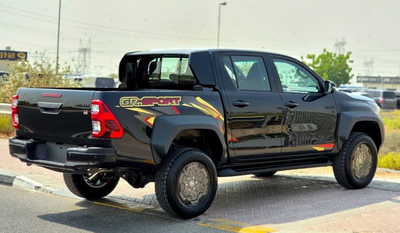 
								TOYOTA HILUX GR -S PETROL 4.0 – DIGITAL MIRROR – FULL OPTIONS – 2025 MODEL – BLACK INSIDE BLACK – OMANI full									