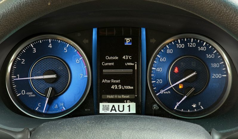 
								TOYOTA FORTUNER PETROL 2.7 – MANUAL A.C – ALLOY WHEELS – 2025 MODEL – GRAY INSIDE BROWN – YEMEN SPECS full									