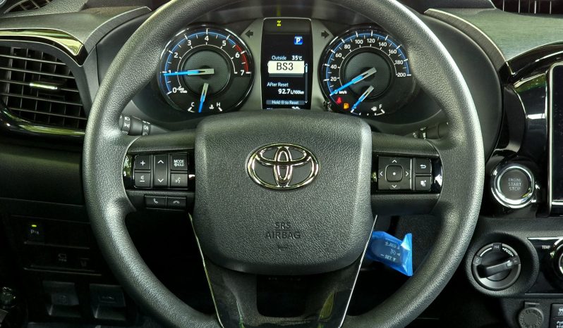 
								HILUX ADVENTURE PETROL 4.0L – FULL – 2025 MODEL  – BLACK INSIDE BLACK – YEMEN SPECS full									