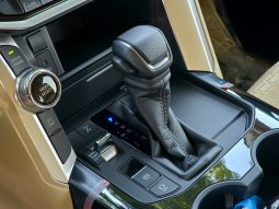 
										TOYOTA LC300 GXR – G – 3.5L – WITHOUT SUNROOF – 18 ALLOY WHEELS – DRIVER POWER SEAT – 2025 MODEL – BLACK INSIDE BEIGE – OMANI full									