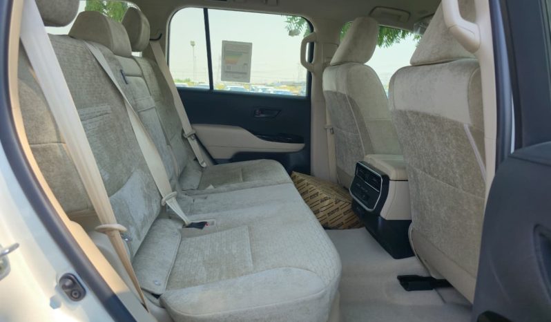 
								TOYOTA LC300 GXR – G – 3.5L – WITHOUT SUNROOF – 18 ALLOY WHEELS – DRIVER POWER SEAT – 2025 MODEL – WHITE INSIDE BEIGE – OMANI full									