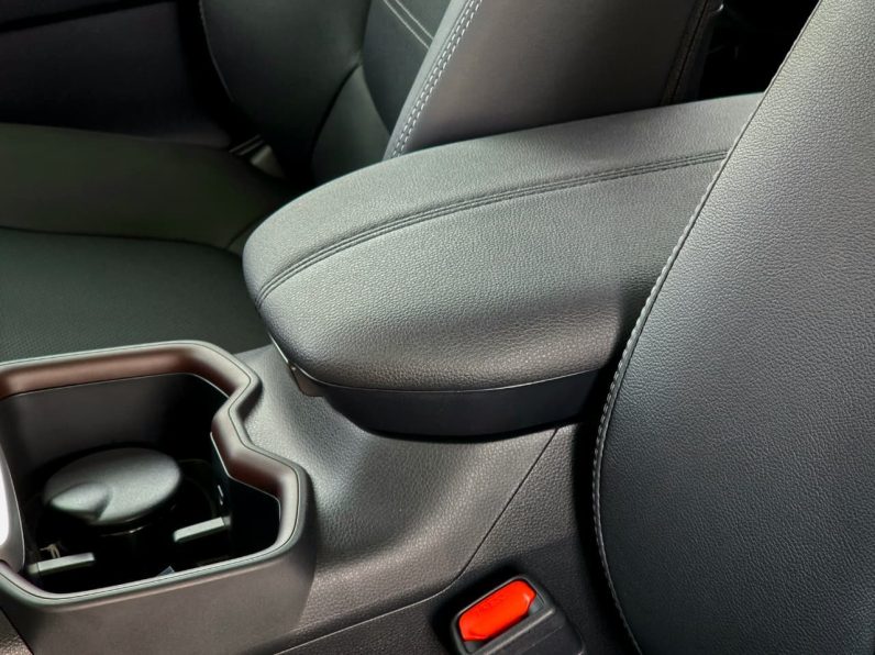 TOYOTA RAV4 2.5 HEV – LIMITED OPTION – WITHOUT RADAR – 2025 MODEL – WHITE INSIDE BLACK – YEMEN SPECS