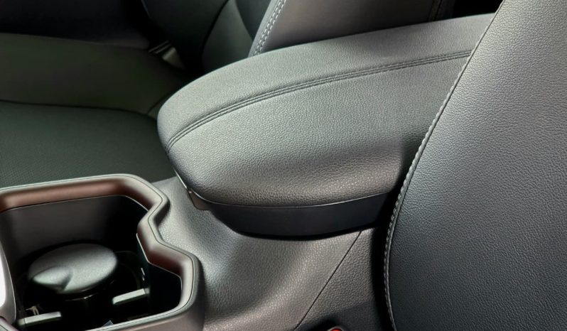 
								TOYOTA RAV4 2.5 HEV – LIMITED OPTION – WITHOUT RADAR – 2025 MODEL – WHITE INSIDE BLACK – YEMEN SPECS full									