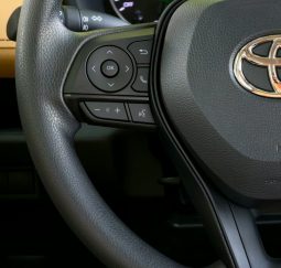 
										TOYOTA RAV4 2.5 HYBRID – XLE – G – MID OPTIONS – 2025 MODEL – WHITE INSIDE BEIGE – GCC SPECS full									