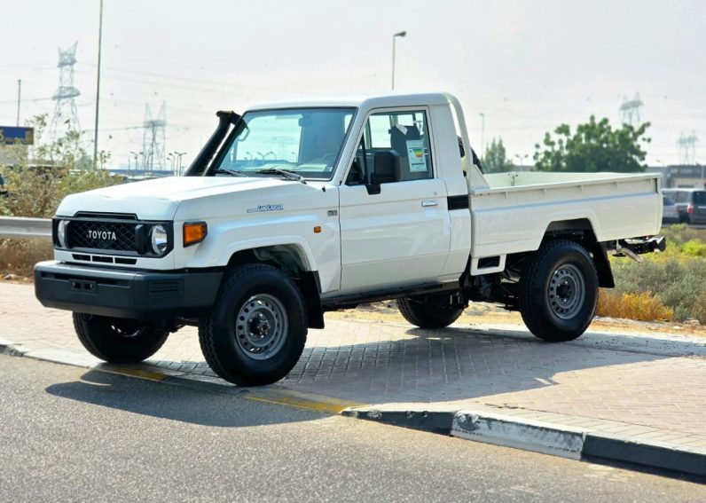 _TOYOTA LC79 SINGLE CABIN DIESEL 2.8 MT – STD – E – MODEL 2025 – WHITE INSIDE BEIGE – GCC SPECS