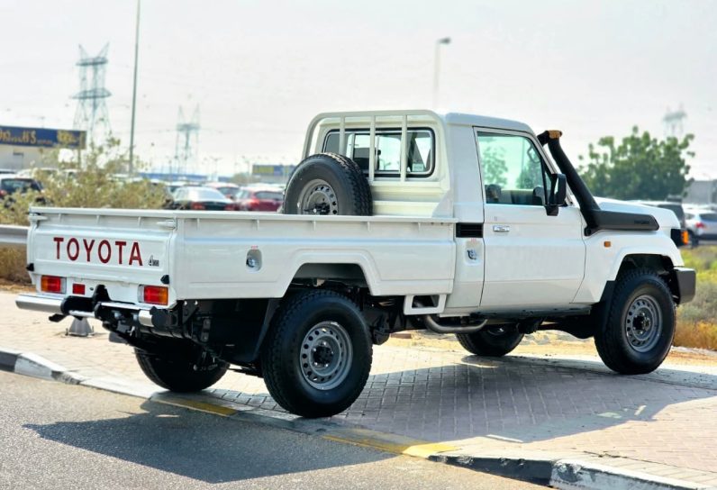 _TOYOTA LC79 SINGLE CABIN DIESEL 2.8 MT – STD – E – MODEL 2025 – WHITE INSIDE BEIGE – GCC SPECS
