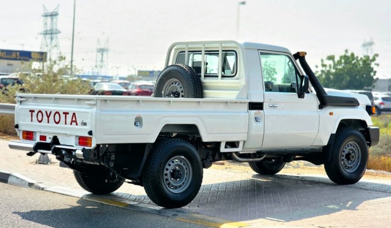 
								_TOYOTA LC79 SINGLE CABIN DIESEL 2.8 MT – STD – E – MODEL 2025 – WHITE INSIDE BEIGE – GCC SPECS full									