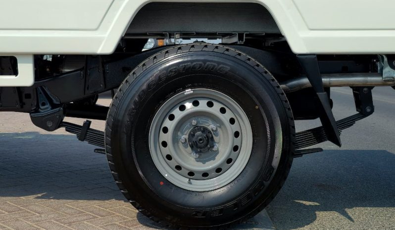 
								_TOYOTA LC79 SINGLE CABIN DIESEL 2.8 MT – STD – E – MODEL 2025 – WHITE INSIDE BEIGE – GCC SPECS full									