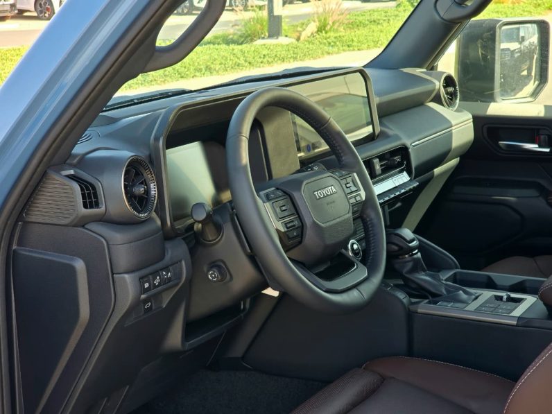 TOYOTA PRADO 2.4T PETROL – ADVENTURE HIGH PACKAGE – MEMORY SEATS – RADAR – HUD – 2025 MODEL – BLUE INSIDE BROWN