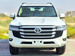 
										TOYOTA LC300 4.0L PETROL – GXR MID – SUNROOF – 18” A/W – 2025 MODEL – WHITE INSIDE BEIGE full									