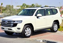 
										TOYOTA LC300 4.0L PETROL – GXR MID – SUNROOF – 18” A/W – 2025 MODEL – WHITE INSIDE BEIGE full									