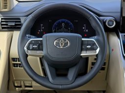
										TOYOTA LC300 4.0L PETROL – GXR MID – SUNROOF – 18” A/W – 2025 MODEL – WHITE INSIDE BEIGE full									